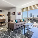 Luxury Duplex 1Bd Penthouse With Large Rooftop Terrace And Pool - Open City And Sea Views - Close To St Julian\'S & Sliema