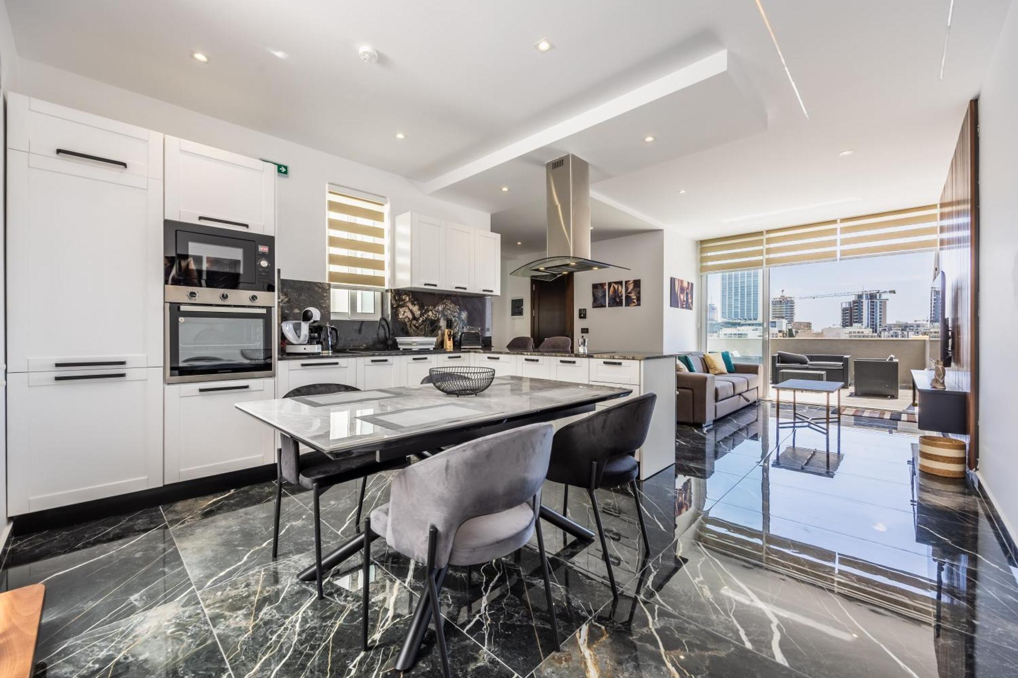 Apartment Luxury Duplex 1bd Penthouse With Large Rooftop Terrace And Pool - Open And Sea Views - Close To St Julian's & Sliema