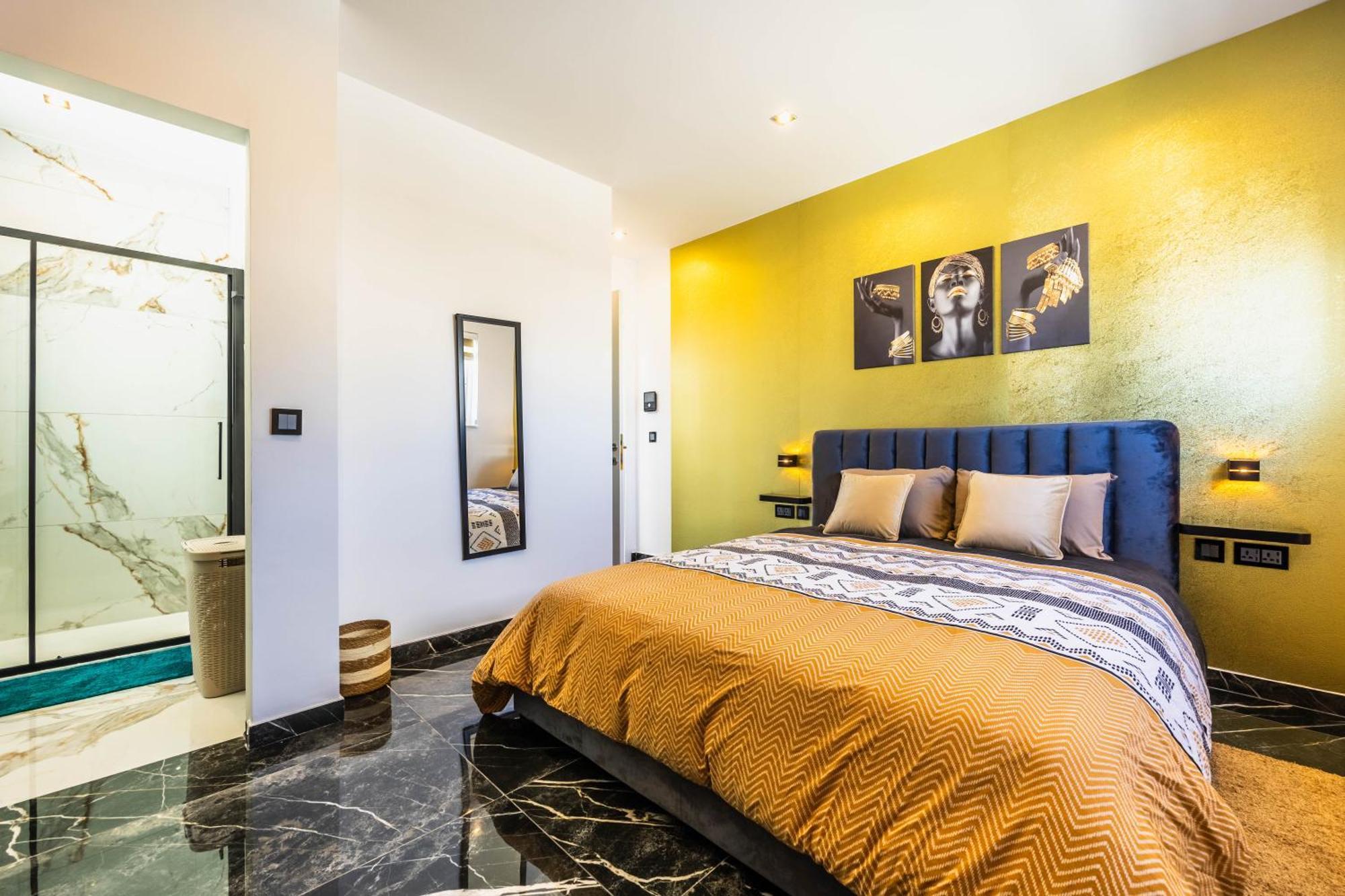 Apartment Luxury Duplex 1bd Penthouse With Large Rooftop Terrace And Pool - Open And Sea Views - Close To St Julian's & Sliema Pembroke